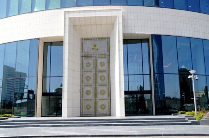 Neft Fondu iyunda hərraclarda satdığı valyutanın məbləğini açıqladı 