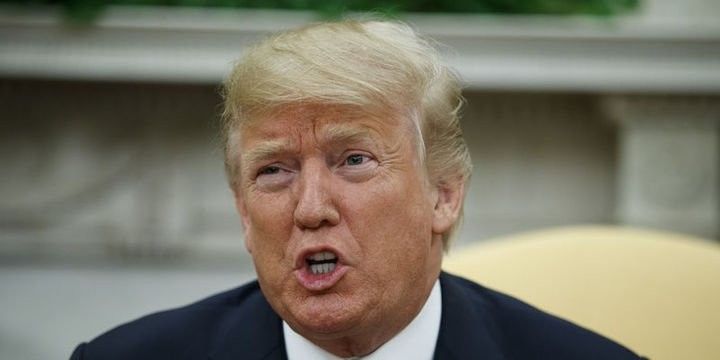Tramp federal hökuməti bağlamaqla təhdid edib