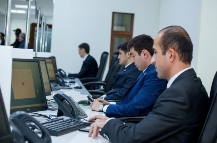 Banklarda işləyənlərin sayı 332 nəfər artdı