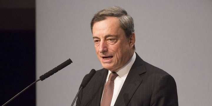 AMB/Draghi: Əhəmiyyətli dərəcədə maddi təşviq lazımdır