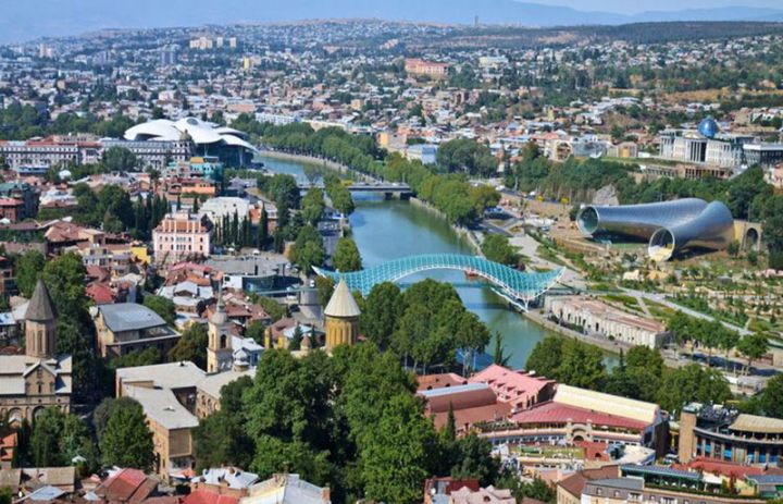Azərbaycandan Gürcüstana səfər edənlərin sayı 89 % azalıb