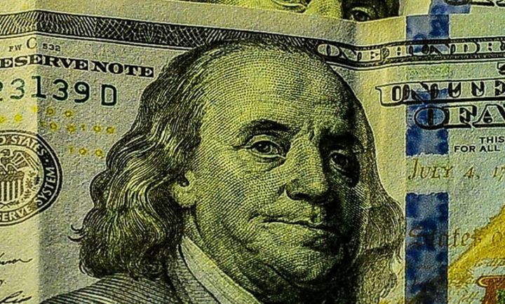 Azərbaycanda Dollar almaq daha da çətinləşdirilib