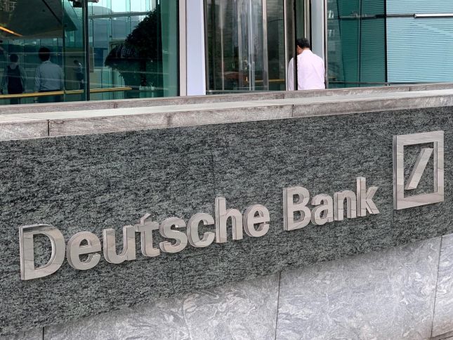 Almaniya bankları da ciddi təzyiq altında - Deutsche Bank-ın səhmləri kəskin ucuzlaşıb