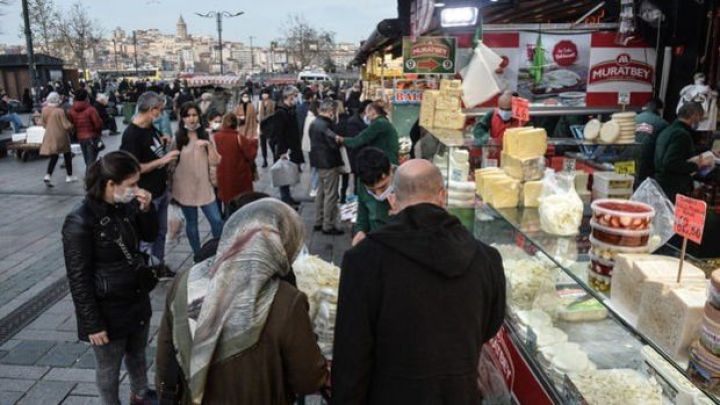 İstanbulda qiymətlər sürətlə artmaqda davam edib