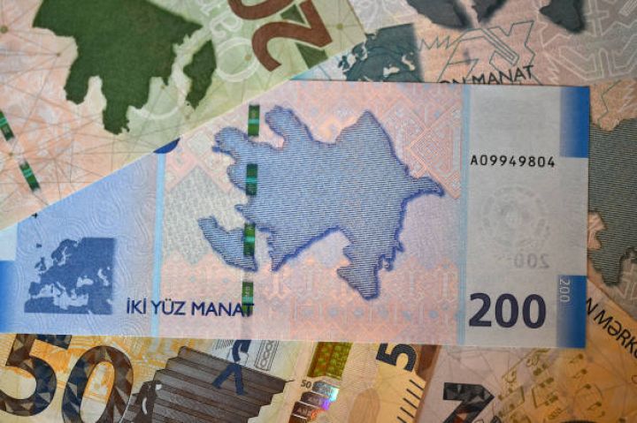 Dövlət 3 iri bankda 450 milyon manat depozit yerləşdirdi