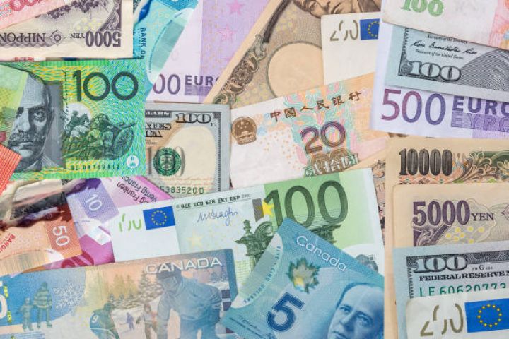 Rəsmi məzənnələr açıqlandı