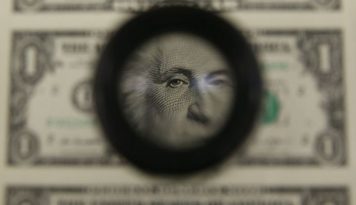 Dollar "protokollardan" sonra ucuzlaşıb