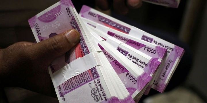 Rupi Mərkəzi Bankın sədrinin istefası ilə kəskin ucuzlaşıb