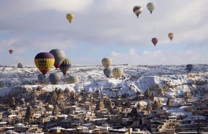 Şar turlarından 140 milyon manat qazanıblar