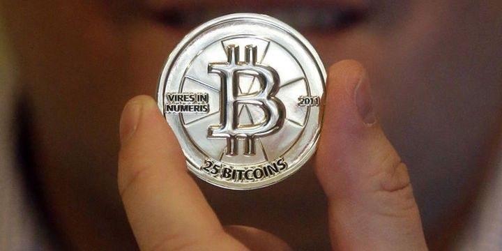 "Bütün "Bitcoin"lərin 20%-i 448 nəfərin əlindədir"