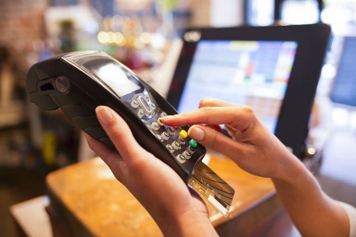 POS-terminalların sayı  azalıb