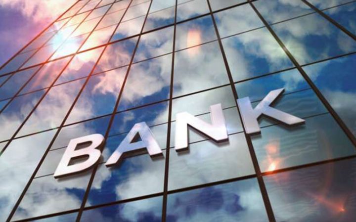 Azərbaycan banklarının maliyyə institutlarından cəlb etdiyi depozitlər 17% artıb