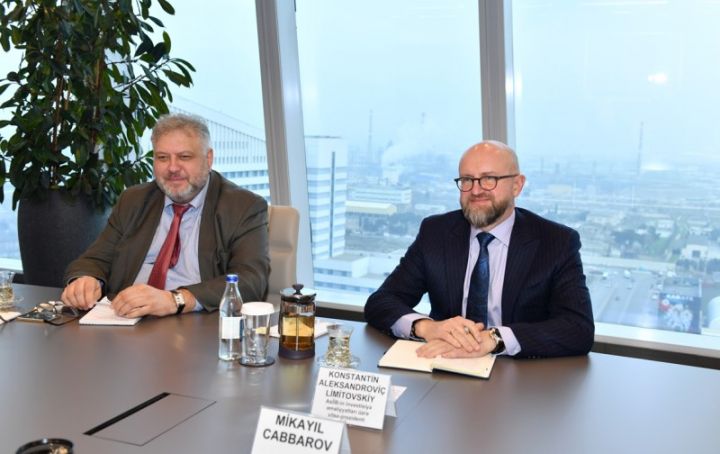 Cabbarov Asiya İnfrastruktur İnvestisiya Bankının vitse-prezidenti ilə görüşüb
