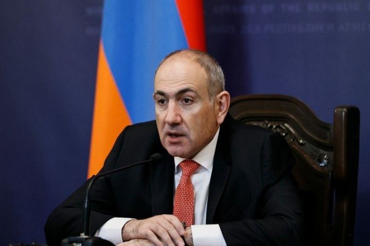 Paşinyan: "Üçbaşlı müharibə partiyası" darmadağın edildi